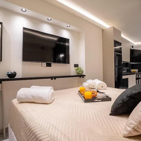 Monte Smith Luxury Apartment *