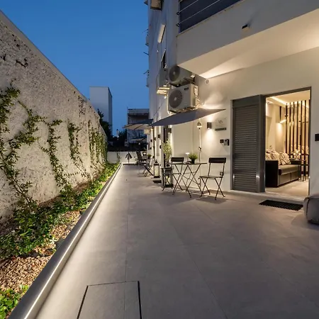 Monte Smith Luxury Апартаменти