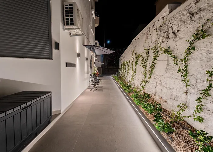 Monte Smith Luxury * Rhodes City